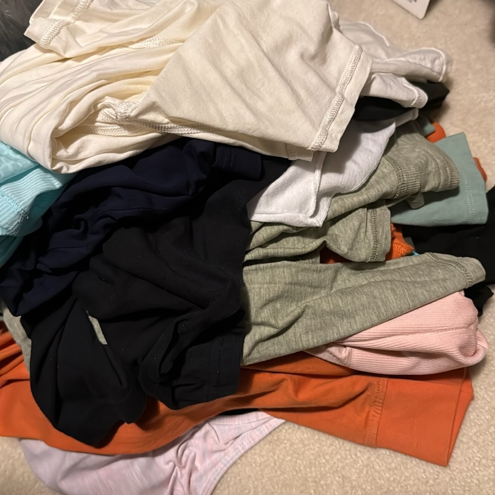 Lululemon supreme James perse and more lot size 12